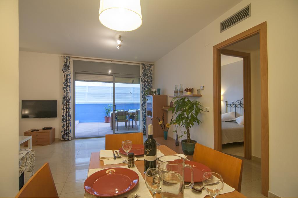 Hola! - Sitges By The Beach Екстер'єр фото